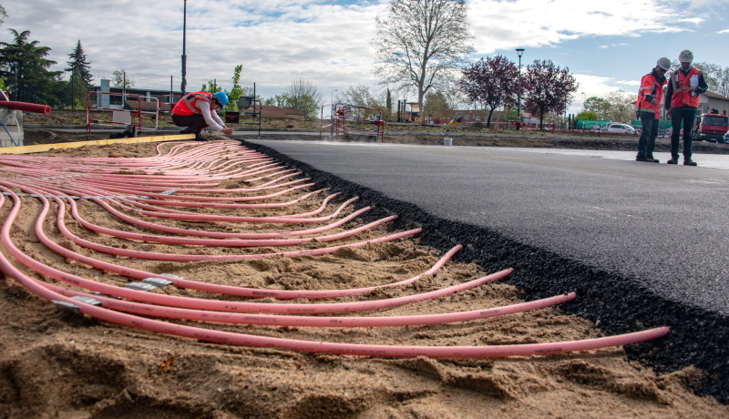 В России хотят начать строить дороги с подогревом