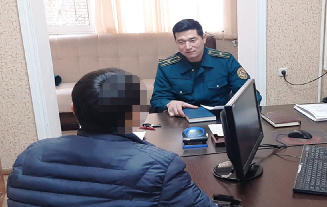 В Ташкенте арестовали мужчину, устроившего пьяный дебош на борту самолета