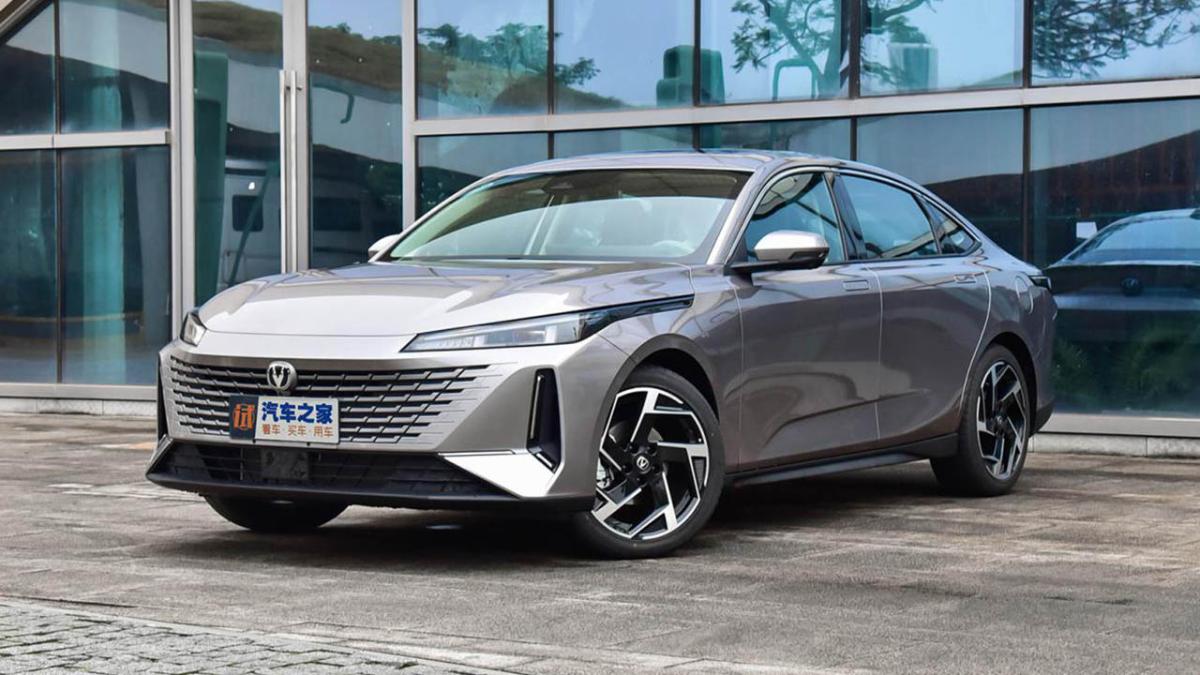 Changan выпустил конкурента Toyota Camry