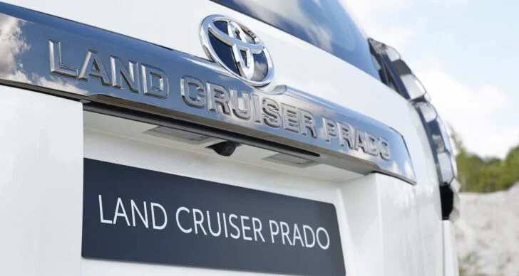 Стала известна дата появления нового Toyota Land Cruiser Prado