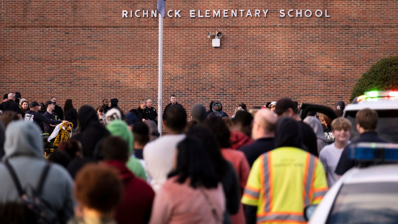 Шестилетний школьник выстрелил в учительницу в США
