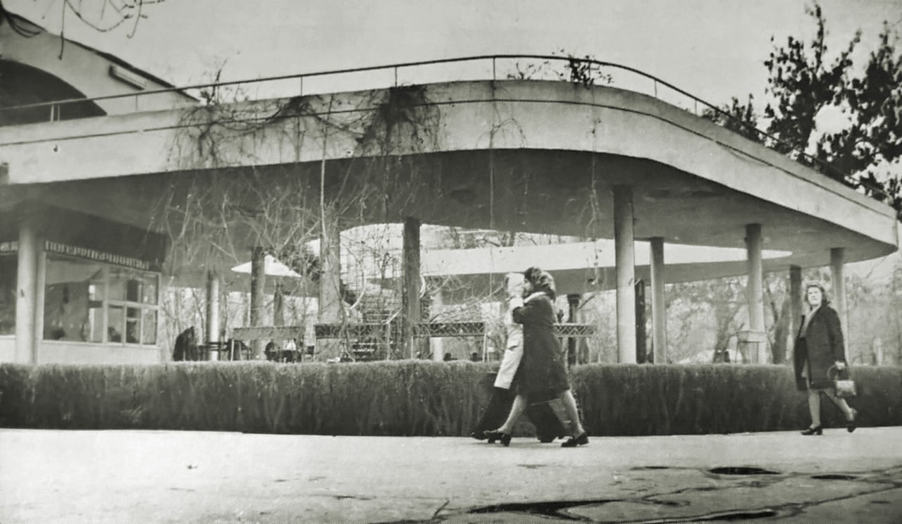 Фото: Tashkent Retrospective / «Кафе Буратино», 1960е г.