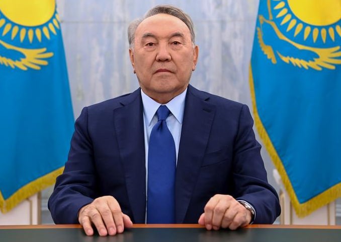 СМИ: Назарбаева госпитализировали