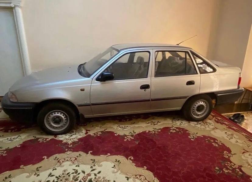 Узбекистанец продает свою старую Nexia с нулевым пробегом по цене нового Chevrolet Tracker