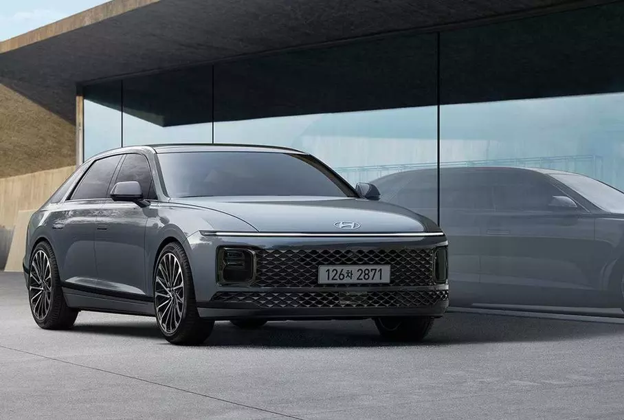 Hyundai показал интерьер своего роскошного Grandeur