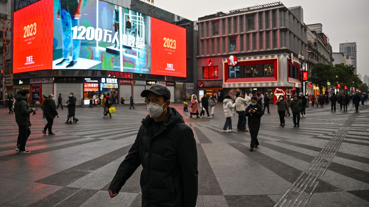 CNN: В Китае 80% населения заразились коронавирусом