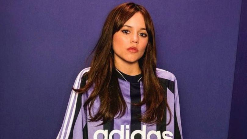 Звезда «Уэнсдей» Дженна Ортега стала амбассадором Adidas