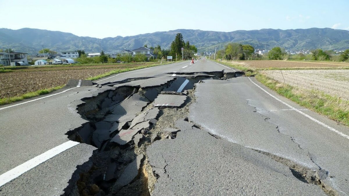 Почему возникают землетрясения, и как себя вести во время угрозы