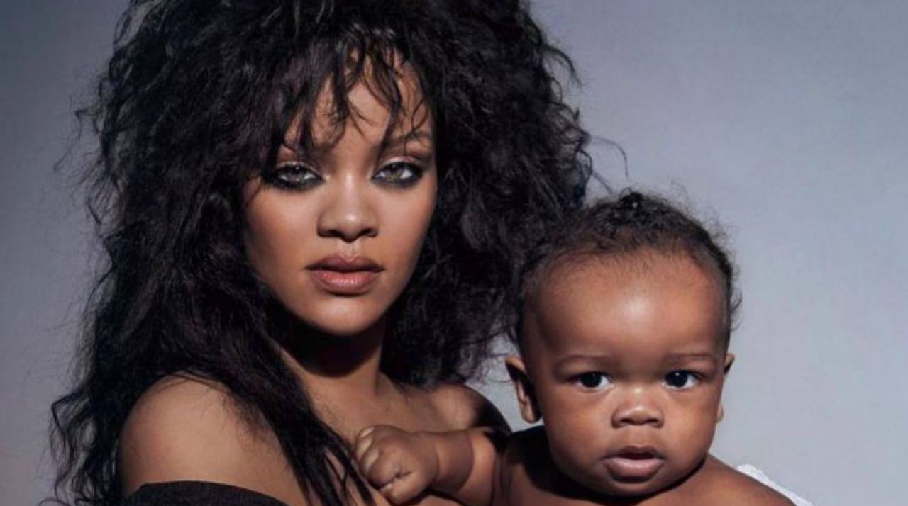 Рианна впервые снялась с сыном для обложки Vogue