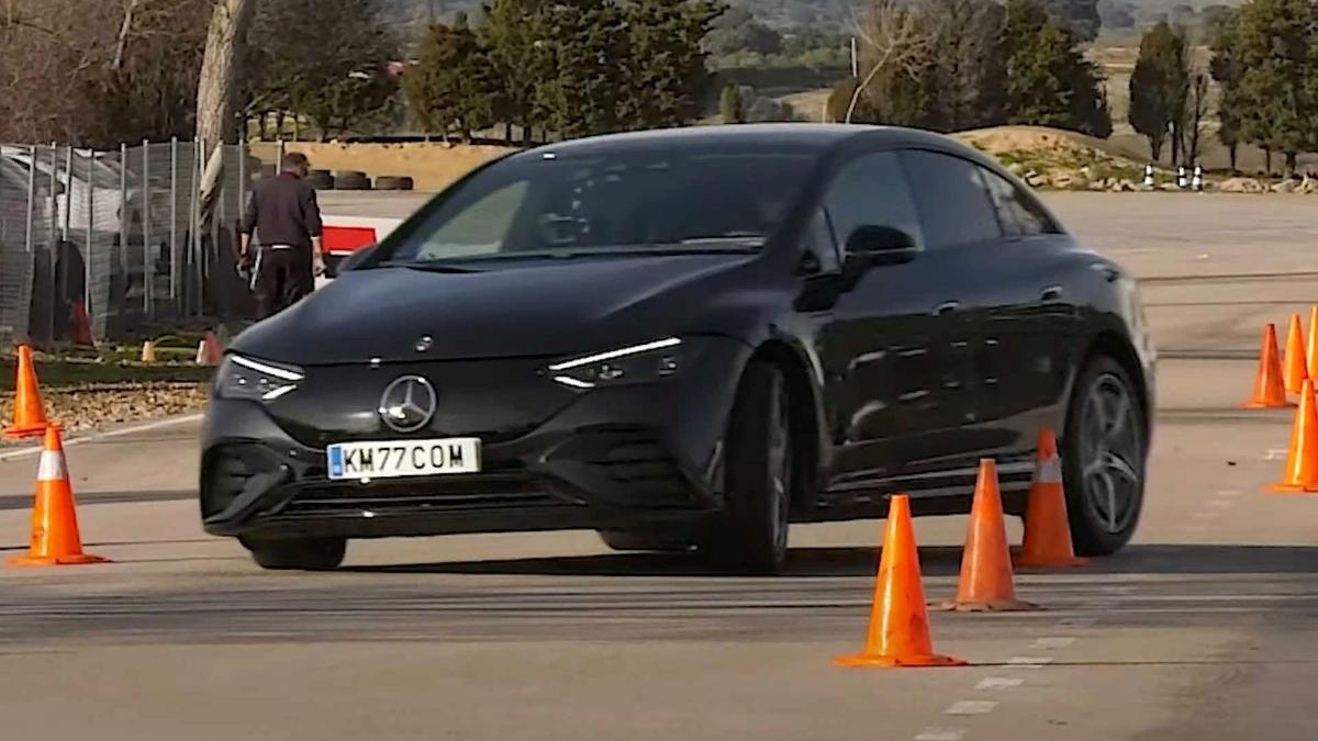 Mercedes-Benz EQE показал лучшие результаты в «лосином» тесте