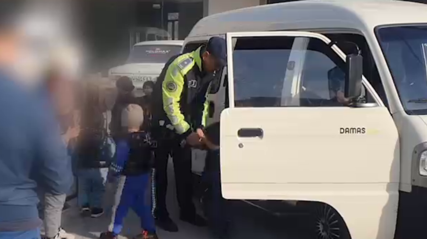 В Намангане водитель Damas одновременно перевозил 25 детей (видео)