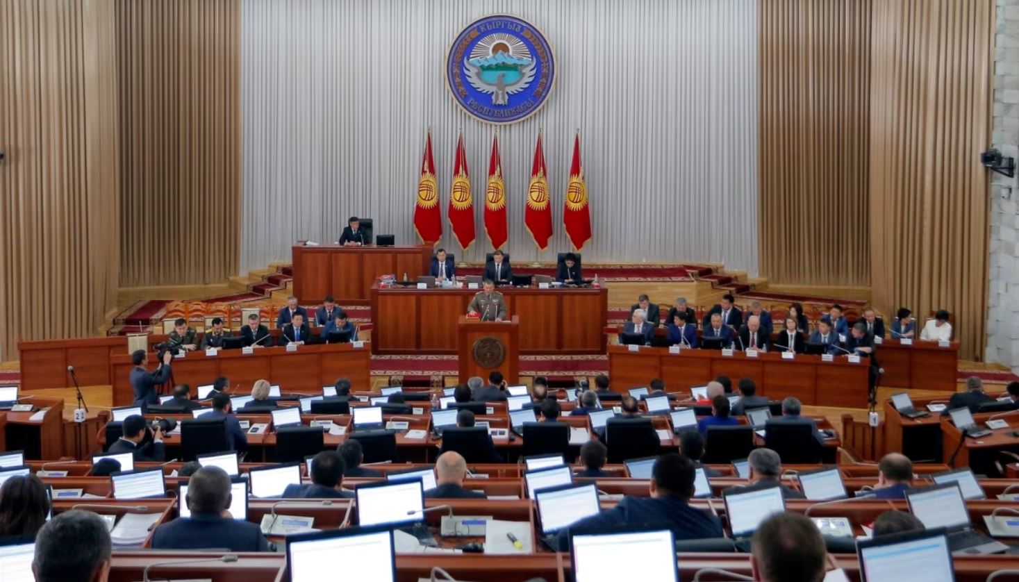 Кыргызские депутаты предложили провести референдум о смертной казни для педофилов