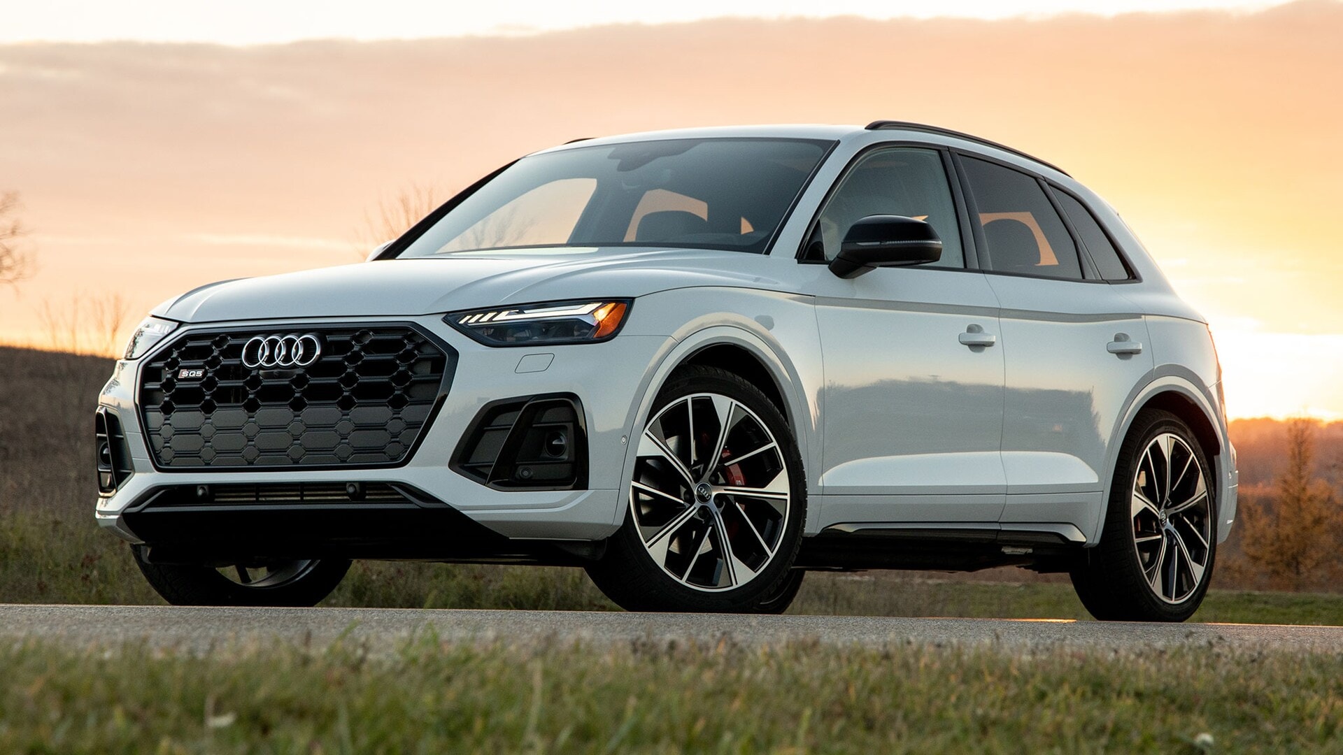 Обновленный Audi Q5 вышел на дорожные испытания