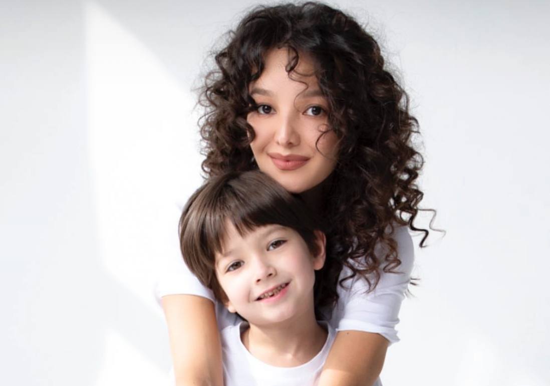 «Если бы не он, я бы сломалась»: Хуснора Шодиева поздравила с шестилетием своего сына