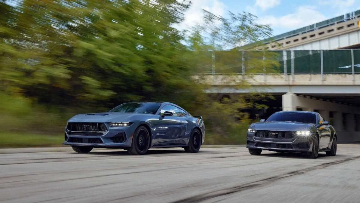 Сможет ли новый Ford Mustang GT обогнать Honda Civic Type R и Kia Stinger GT