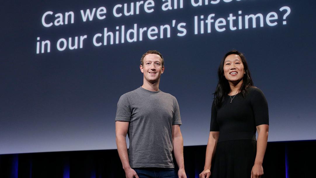Миллиардер Марк Цукерберг показал свою новорожденную дочь