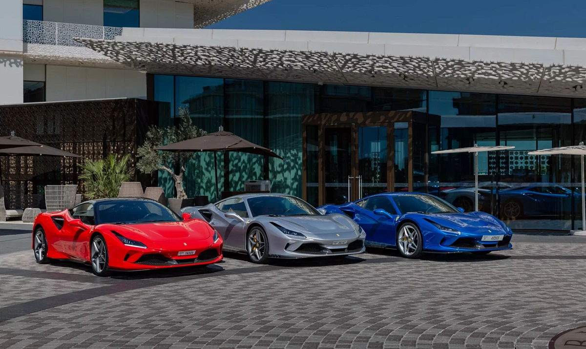 Суперкары Ferrari с ДВС будут выпускать и после 2035 года несмотря на запрет на бензиновые машины
