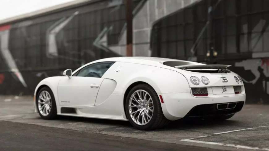Замена свечей на Bugatti Veyron обойдется по цене двух Chevrolet Spark