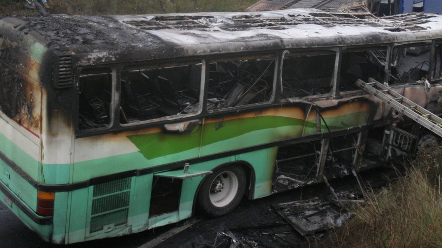 В Мексике автобус с туристами упал в овраг, есть погибшие