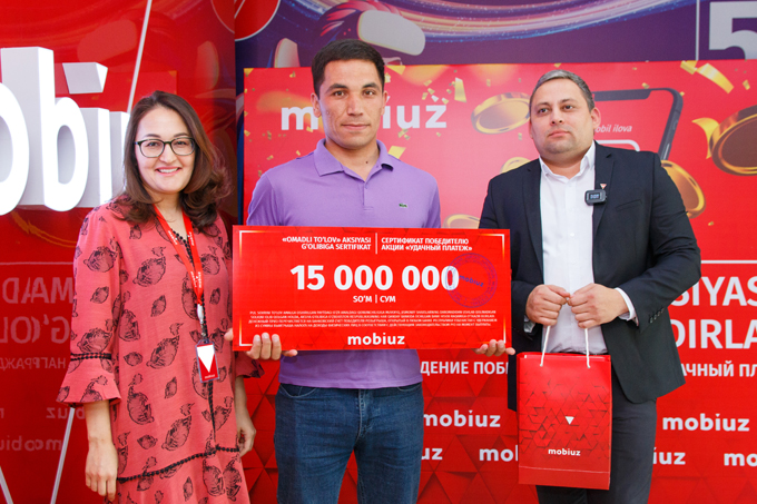 Mobiuz вручил денежные сертификаты победителям акции