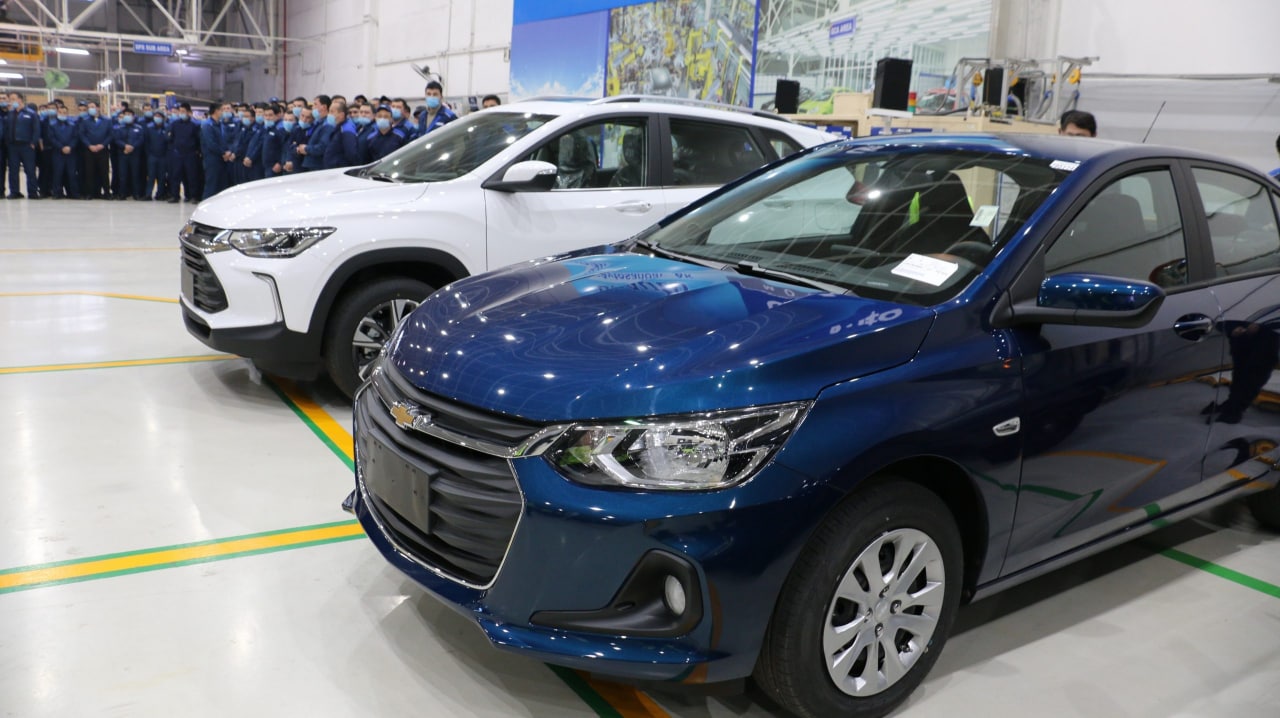 Цены будут прежними — в UzAuto Motors раскрыли дату старта продаж новых комплектаций Chevrolet Onix и Tracker