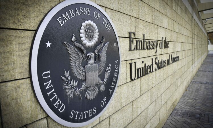 США повышают визовые сборы для узбекистанцев