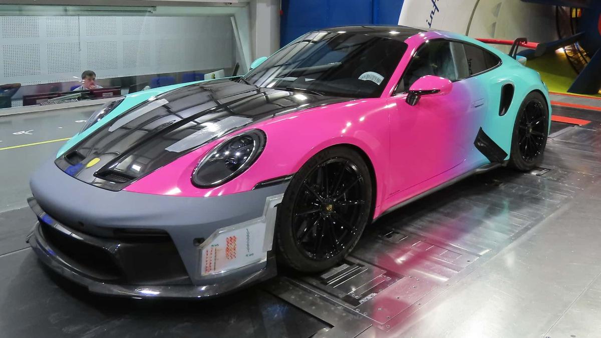 SSR Performance презентовал Porsche 911 Turbo с необычным цветом кузова