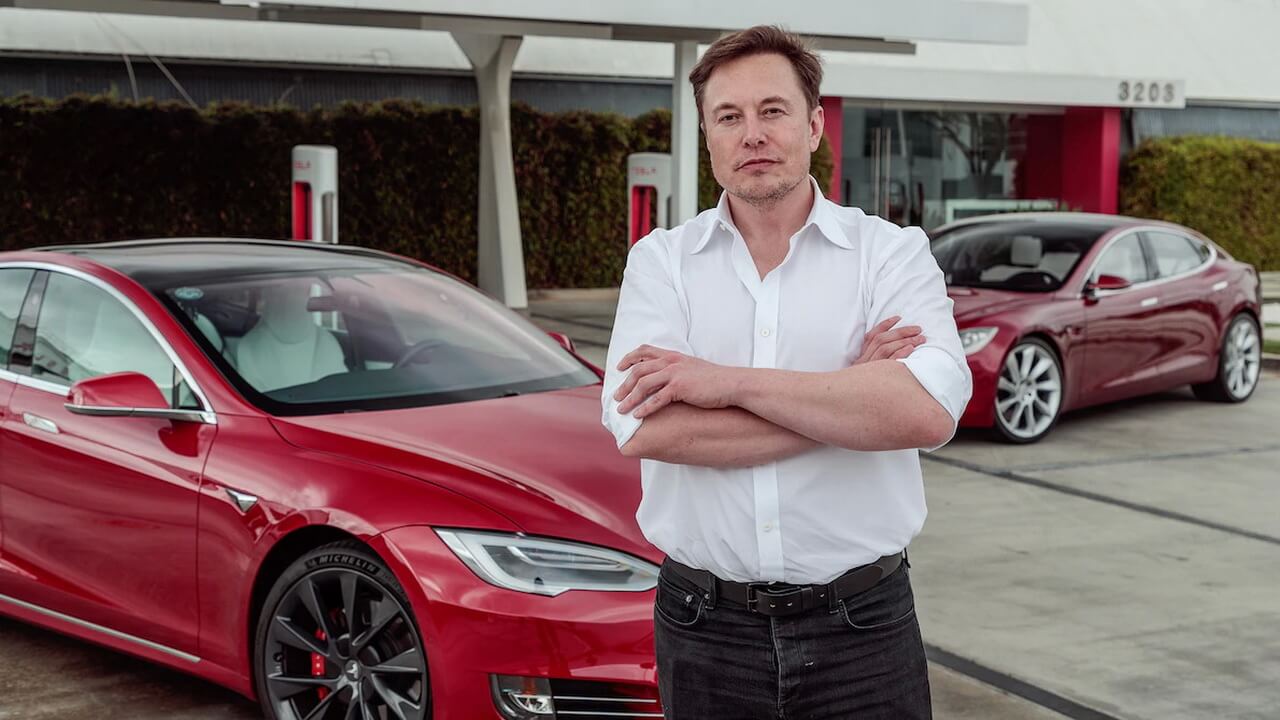 В автомобилях Tesla найден секретный «режим Илона»