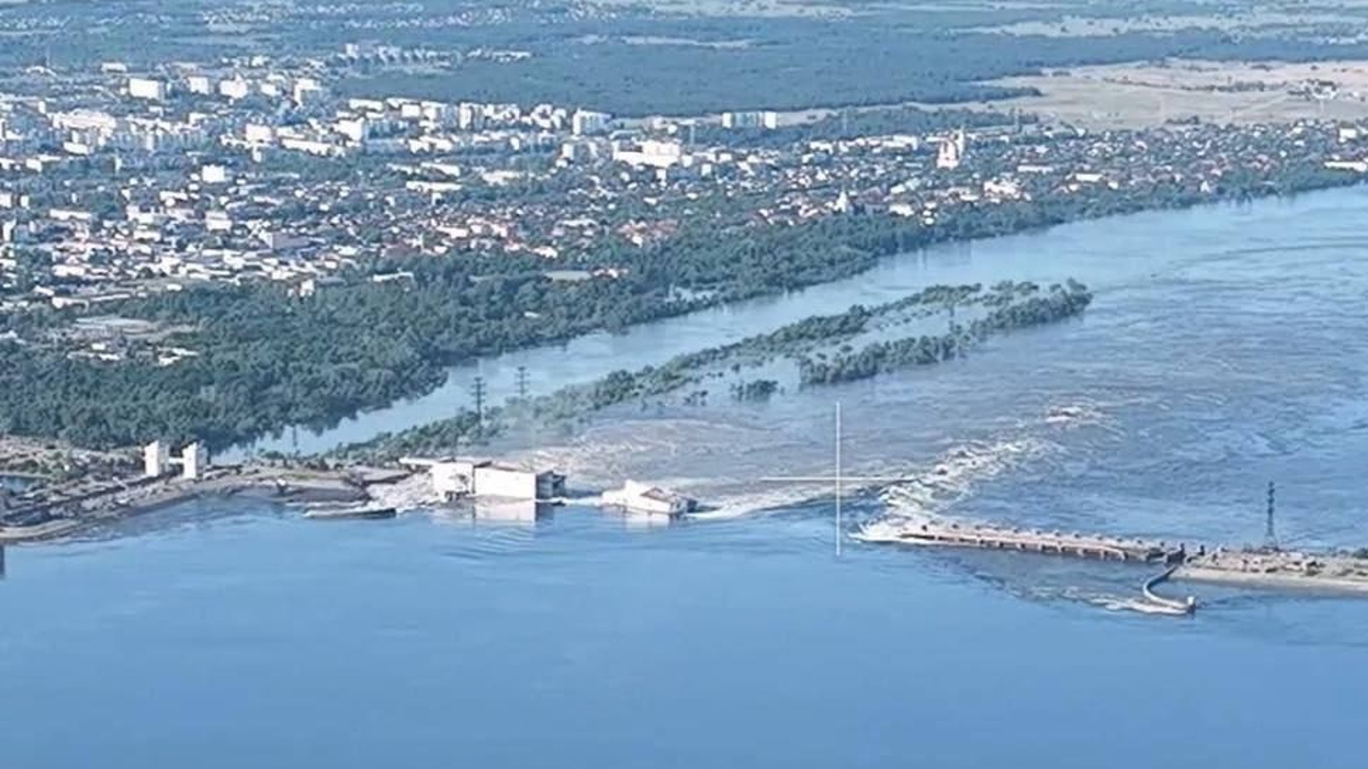 Украина оценила ущерб от разрушения Каховской ГЭС в €1,2 млрд