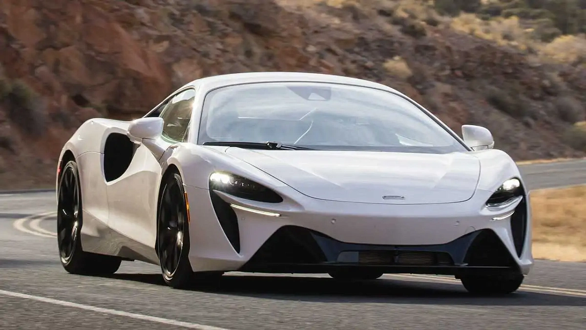 McLaren Artura - последние новости от команды Repost.uz