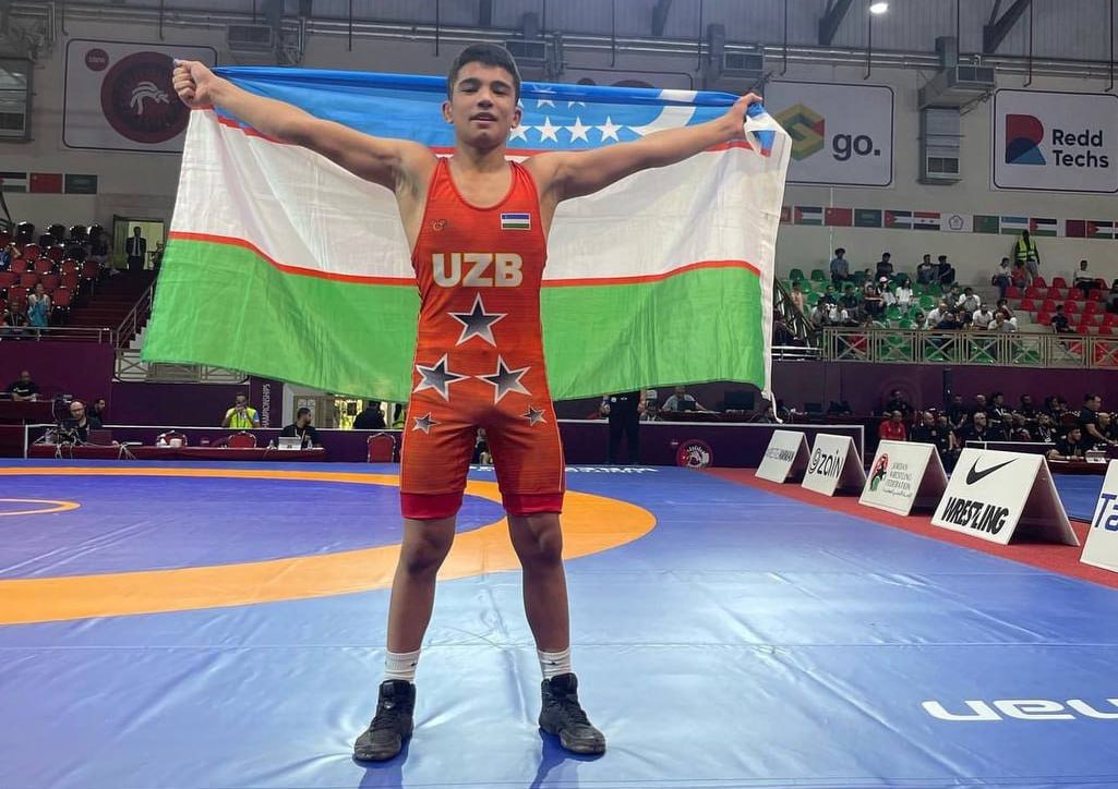 Борец Улугбек Рашидов завоевал «золото» на Чемпионате Азии