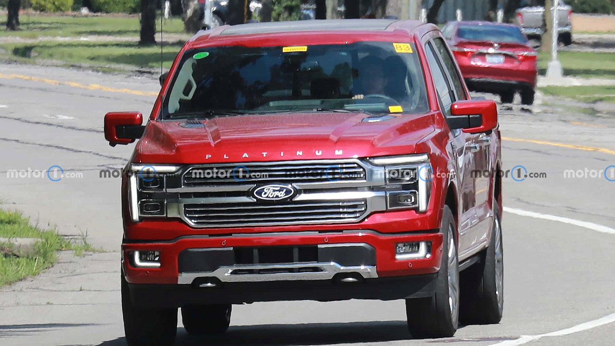 Ford проводит испытание пикапа F-150 Platinum