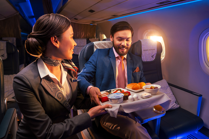 Премиум эконом-класс самолета Embraer E2 авиакомпании Air Astana