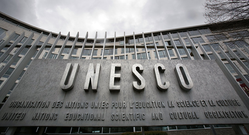 ЮНЕСКО призвала запретить смартфоны в школах по всему миру