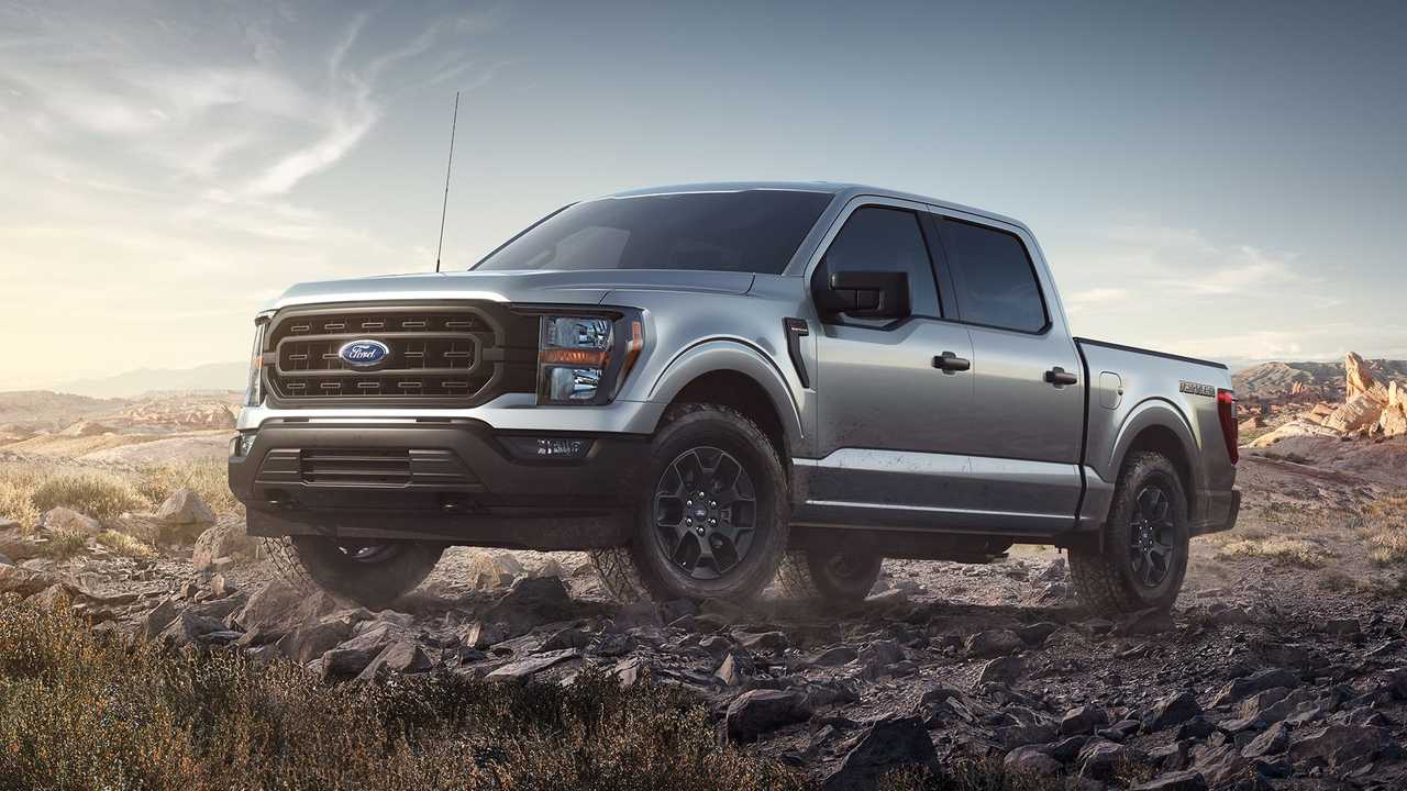 Ford отзывает около 900 тысяч пикапов F-150