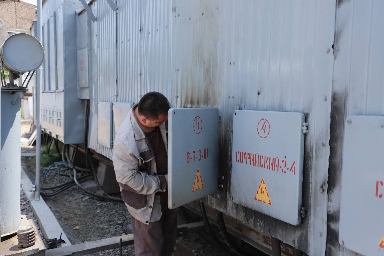 В двух районах Ташкента временно отключили электричество (локации)