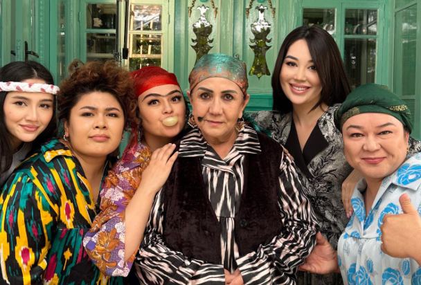 Узбекские актеры воссоздали образы героев фильма «Бунт невесток»