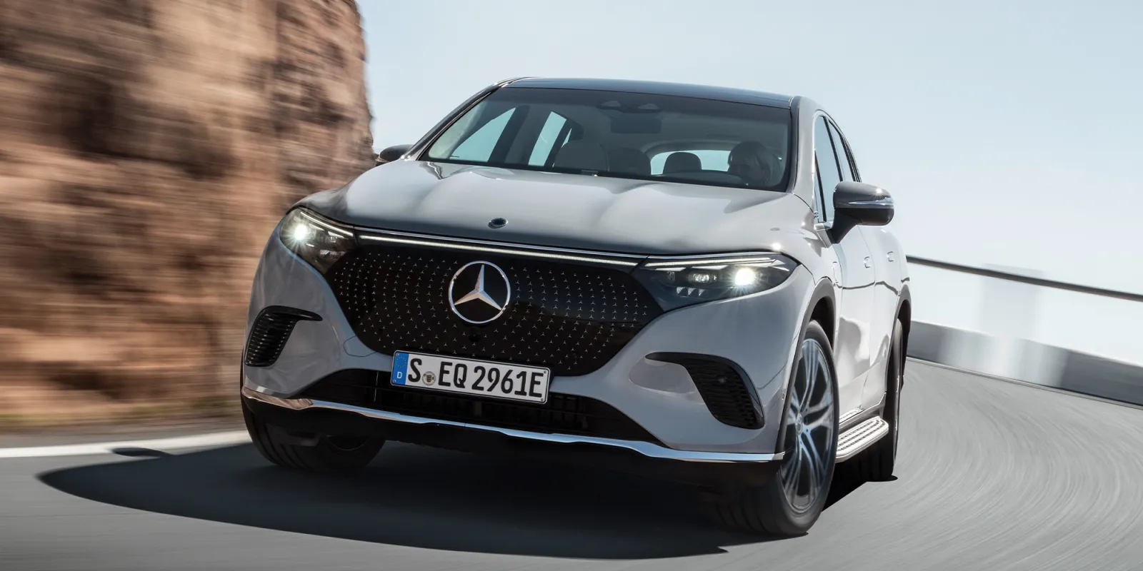 Mercedes-Benz EQS SUV - последние новости от команды Repost.uz