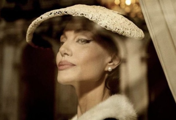 Появились первые кадры Анджелины Джоли со съемок нового проекта