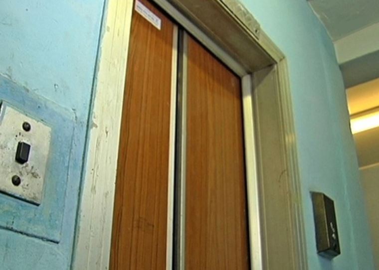 В Ташкенте мужчина домогался 10-летней девочки в лифте