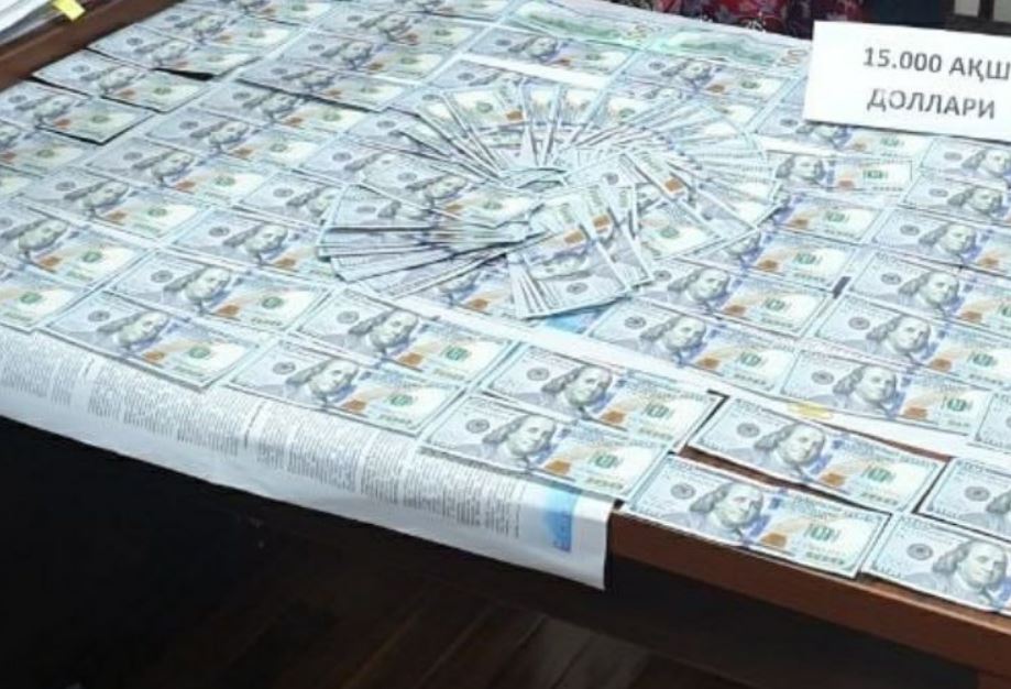 В Самарканде поймали мошенников, обещавших незаконную переправу в США за $20 тысяч