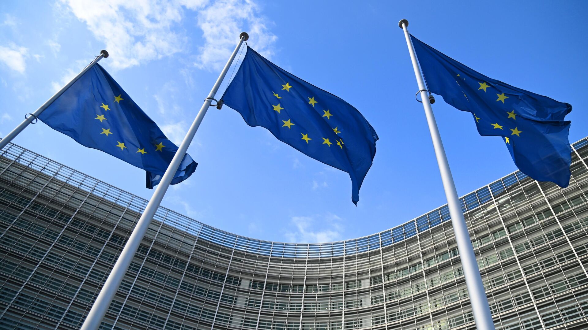Еврокомиссия рекомендовала начать переговоры о приеме Украины в ЕС