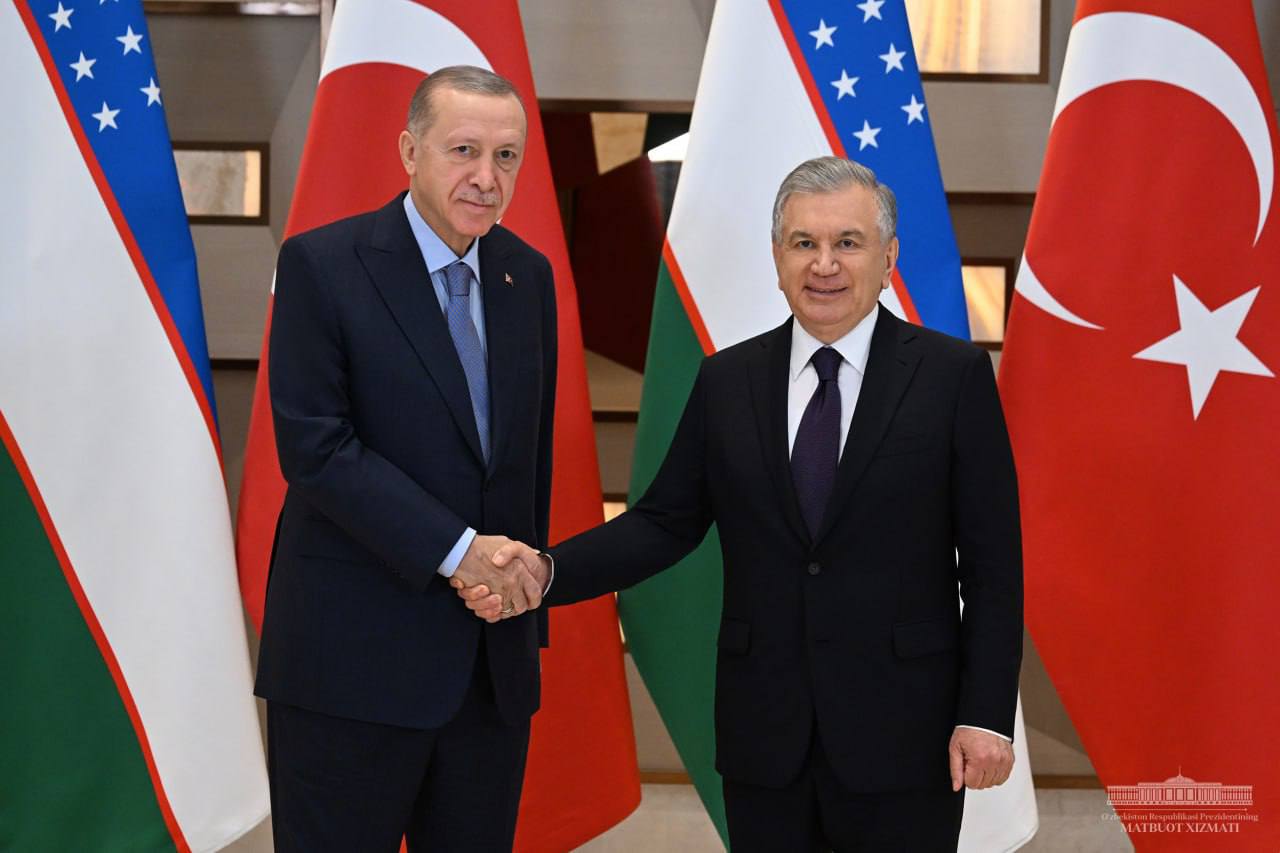 Мирзиёев провел переговоры с Эрдоганом и Жапаровым