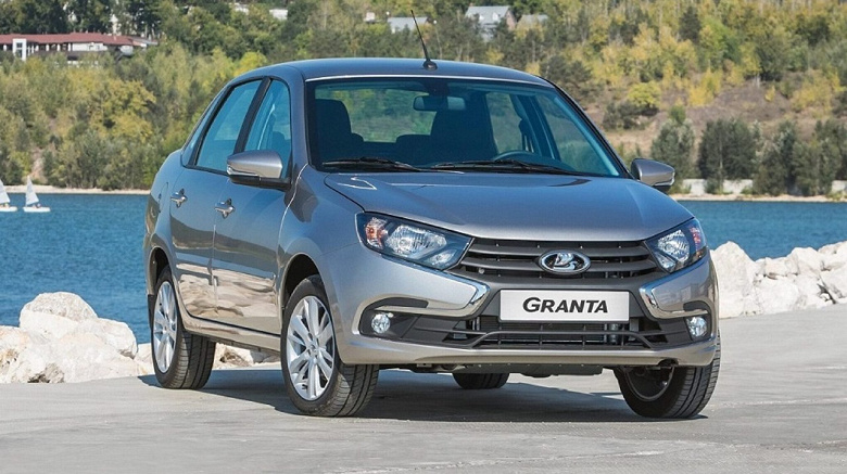 «АВТОВАЗ» выпустит новую версию LADA Granta без подушек безопасности