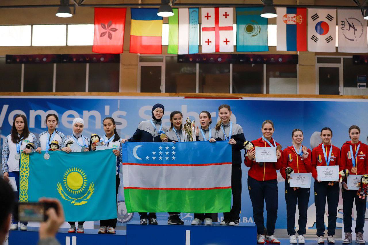 Узбекские саблистки завоевали еще одно «золото» на этапе Кубка мира