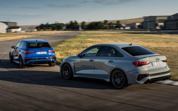 Audi вывел на тесты обновленные S3 и RS3