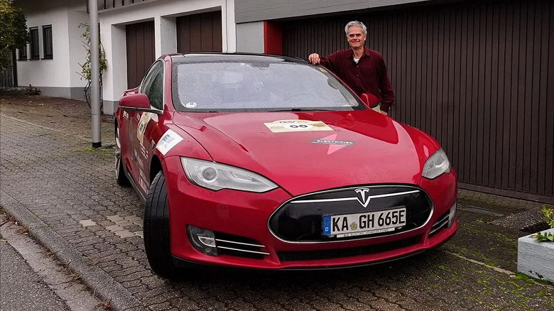 Владелец Tesla Model S проехал на ней 1,9 млн км, при этом заменив 13 моторов