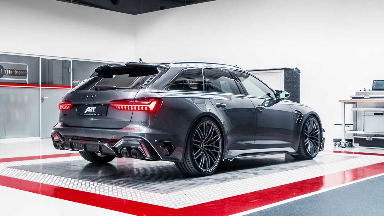 Audi тестирует самый мощный универсал RS6 Avant