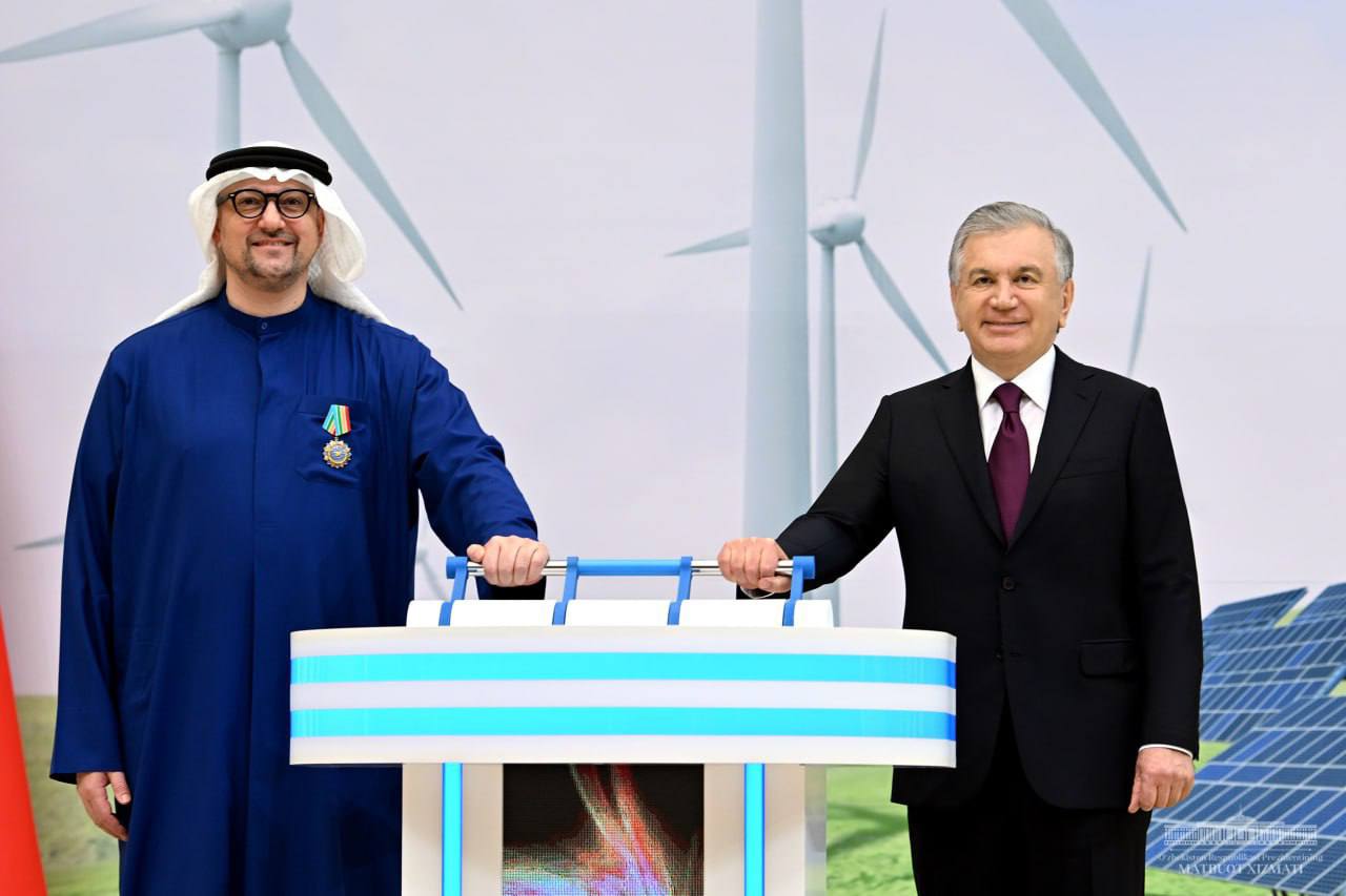Шавкат Мирзиёев запустил шесть «зеленых» электростанций 