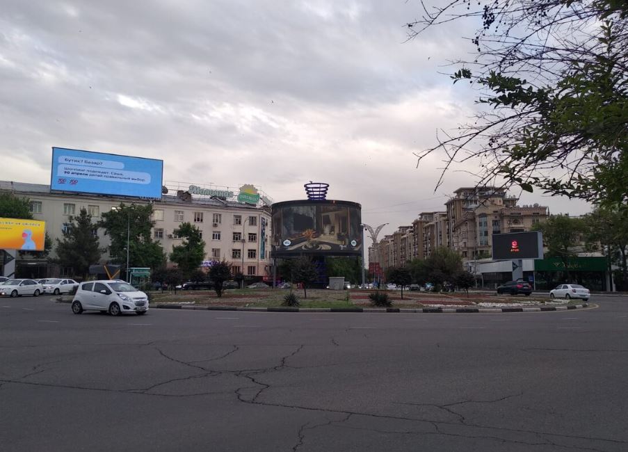 В Ташкенте хотят избавиться от круга возле гостиницы Grand Mir
